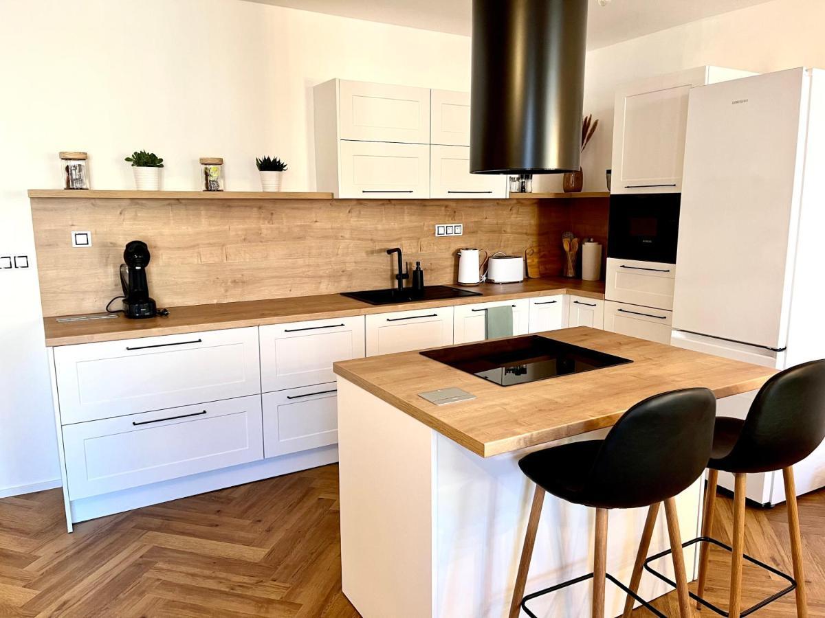 Apartman Elen Nove Mesto nad Metuji Exterior photo